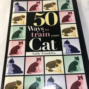 Hardcover Book 50 ways to Train Your Cat - Sally Franklin